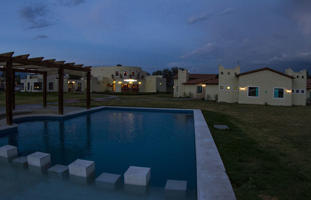 Teoticamp Otel San Juan Teotihuacán Dış mekan fotoğraf